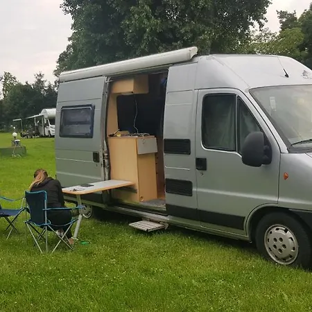אוהל מפואר Camper Van Montenegro