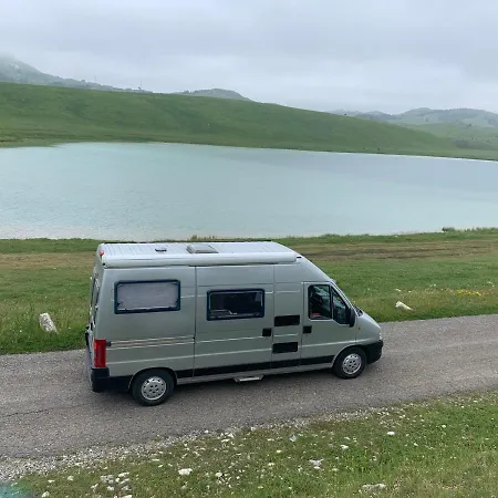 אוהל מפואר Camper Van Montenegro פודגוריצה