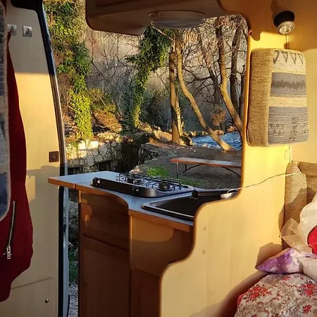 אוהל מפואר Camper Van Montenegro פודגוריצה